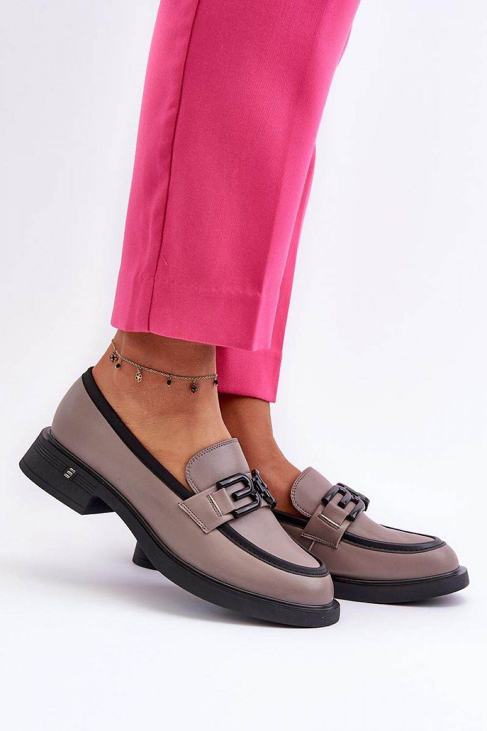 Elegant Women's Leather Moccasins for Comfort - INDIEZ COUTURE