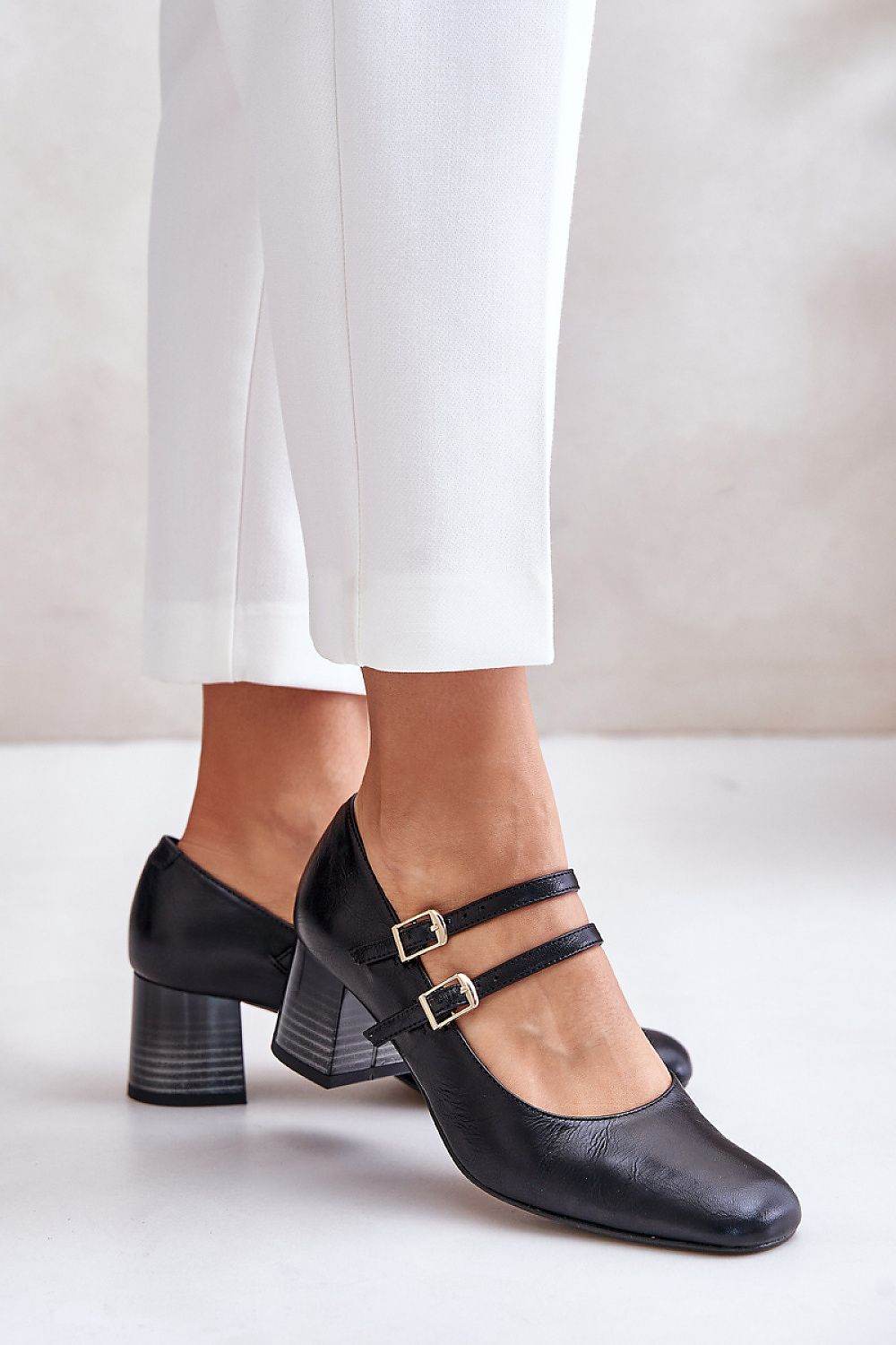 Block heel pumps Step in style - INDIEZ COUTURE