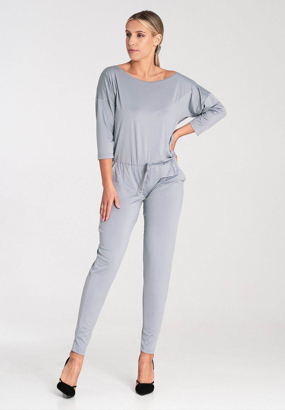 Chic Loose-Fitting Jumpsuit with Tapered Legs - INDIEZ COUTURE