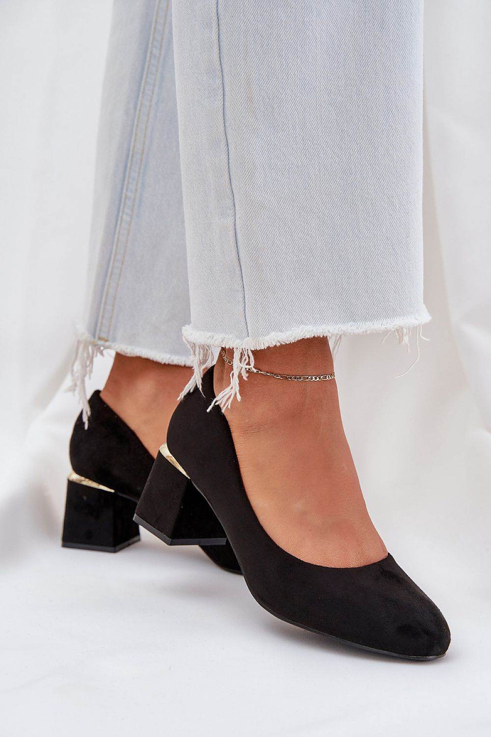 Block heel pumps Step in style - INDIEZ COUTURE