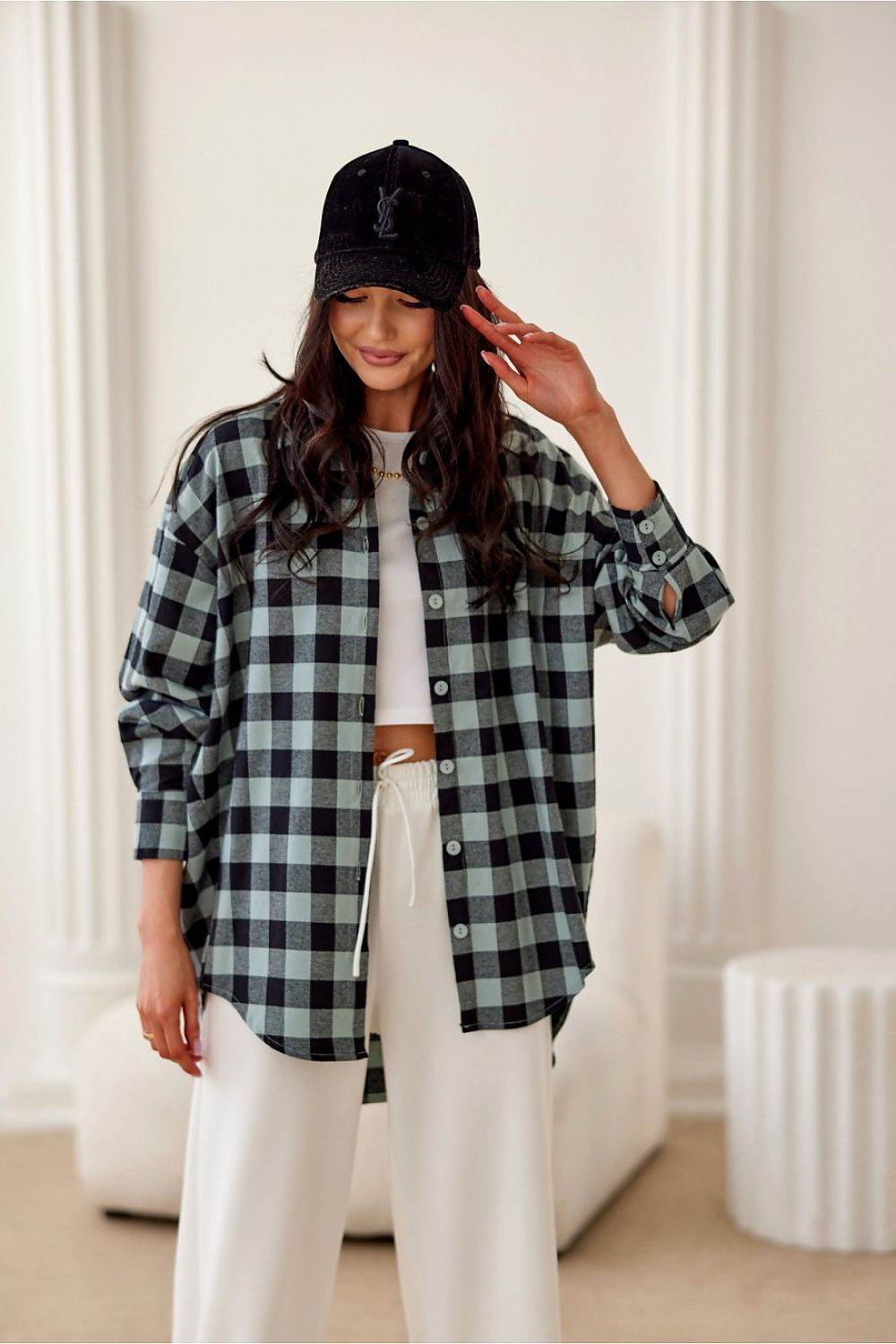 High-Quality Flannel Long Sleeve Shirt with Classic Collar and Elongated Back - INDIEZ COUTURE