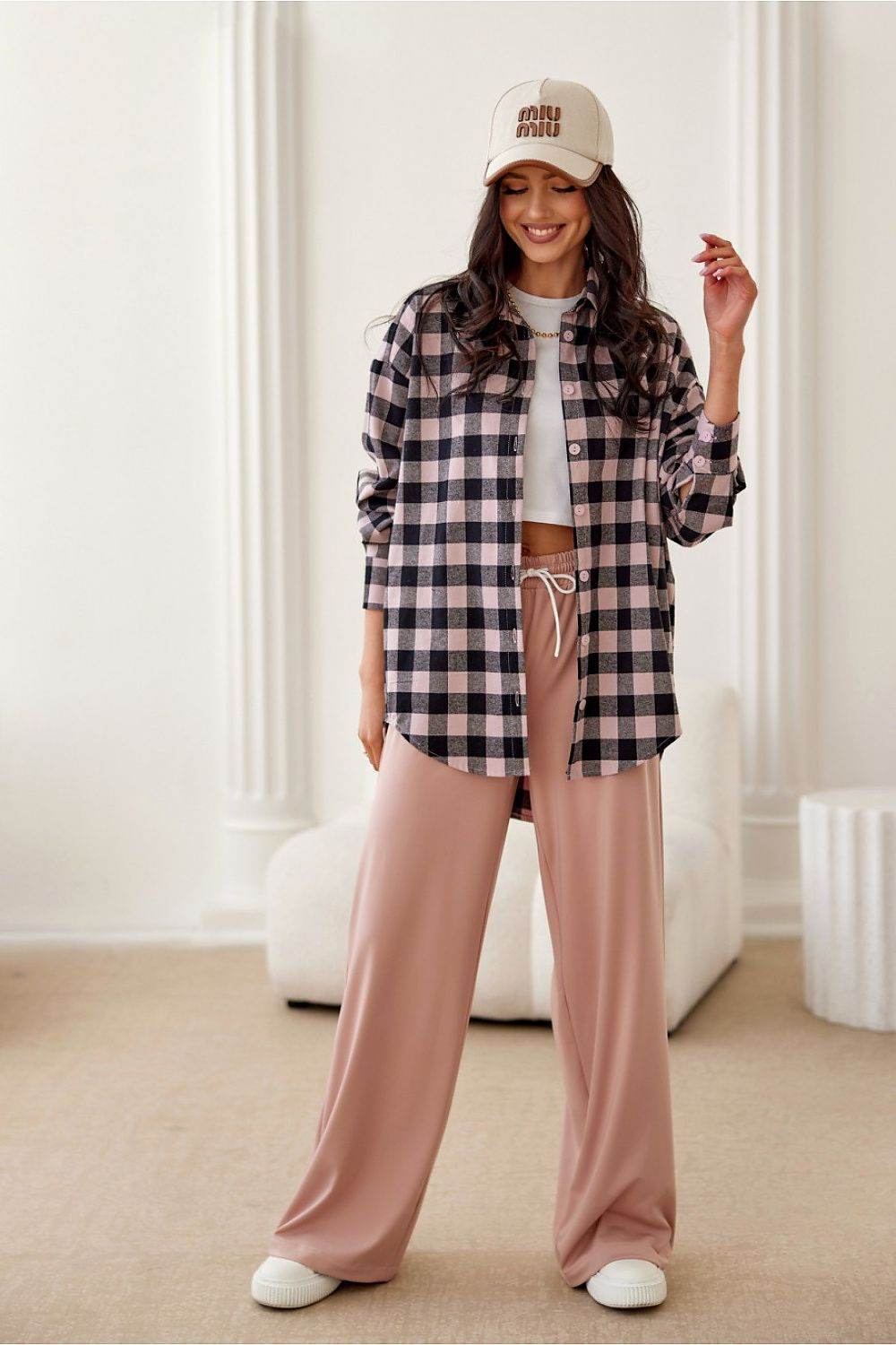 High-Quality Flannel Long Sleeve Shirt with Classic Collar and Elongated Back - INDIEZ COUTURE