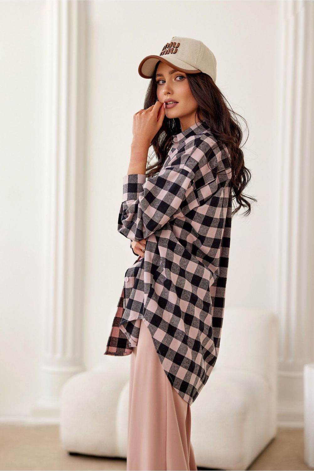High-Quality Flannel Long Sleeve Shirt with Classic Collar and Elongated Back - INDIEZ COUTURE