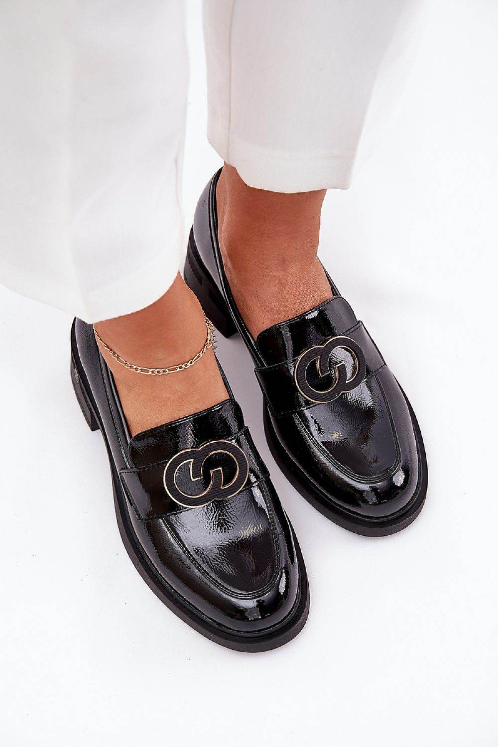 Elegant Leather Moccasins with Unique Decoration - INDIEZ COUTURE