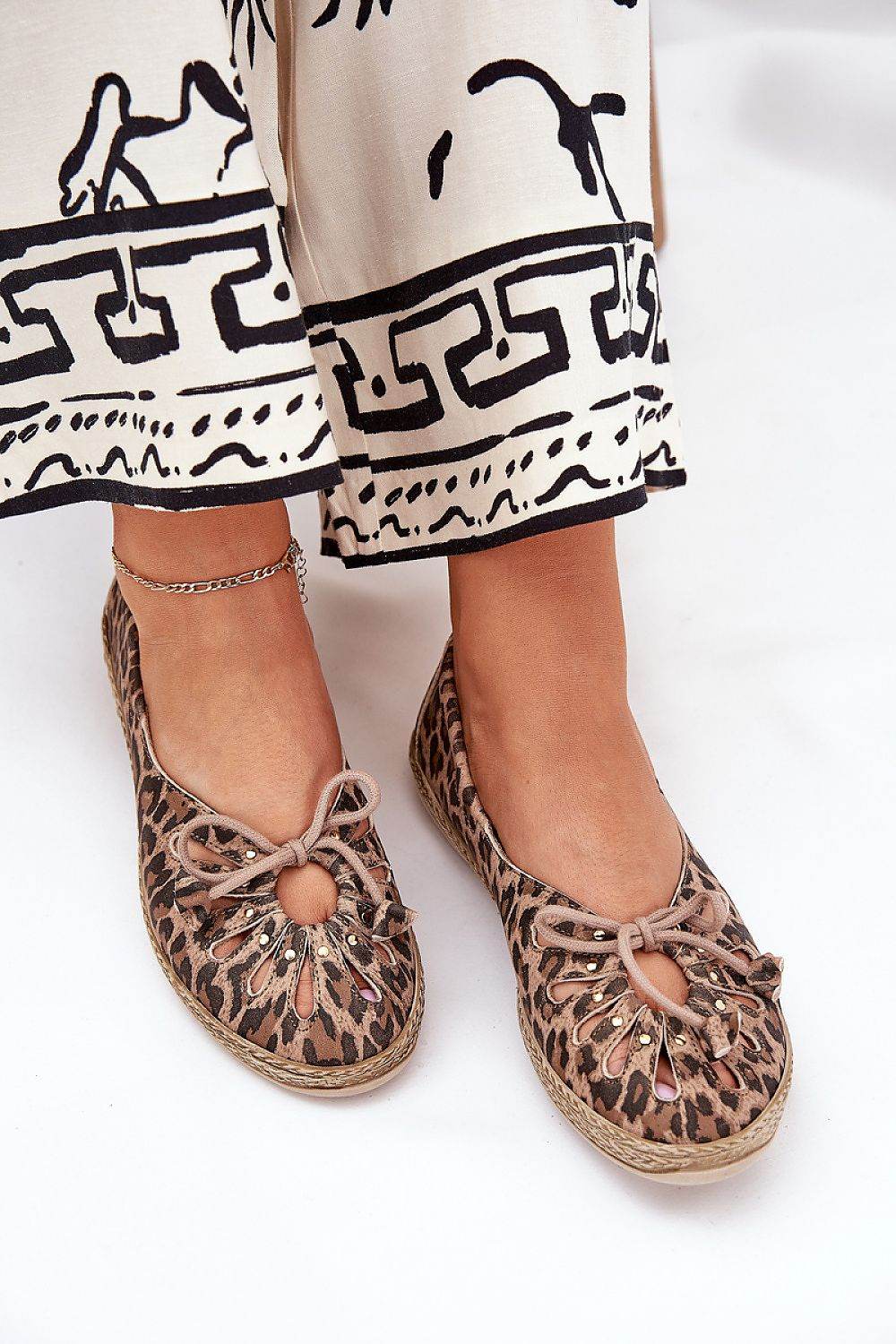 Elegant Leather Ballet Flats with Cut-Out Design - INDIEZ COUTURE