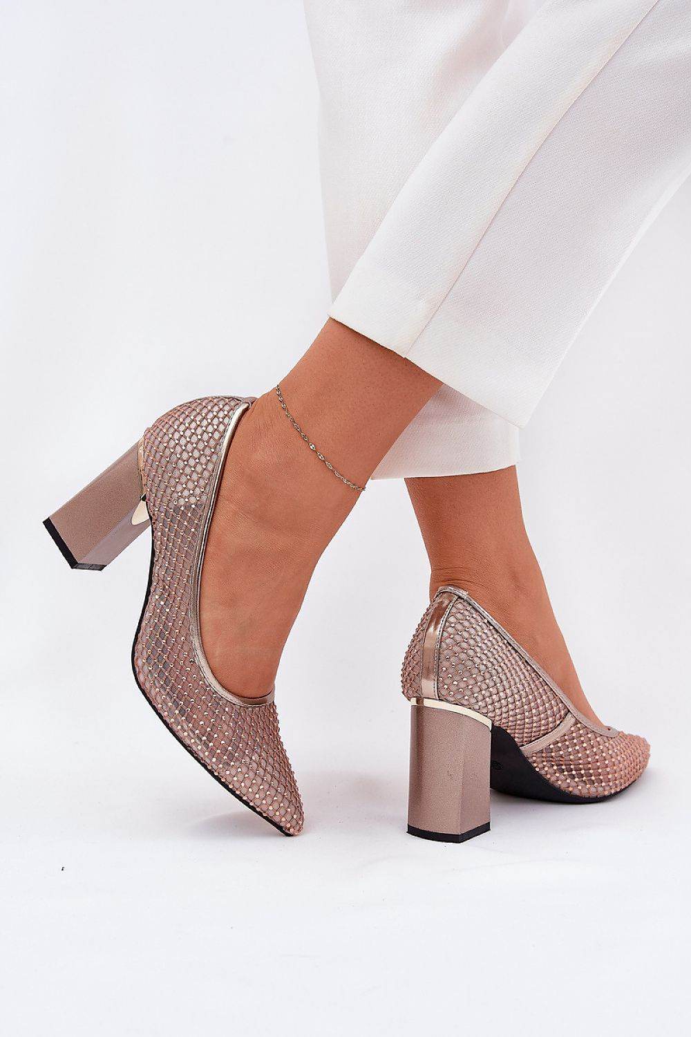 Block heel pumps Step in style - INDIEZ COUTURE