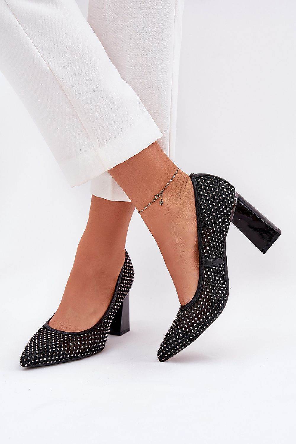Block heel pumps Step in style - INDIEZ COUTURE