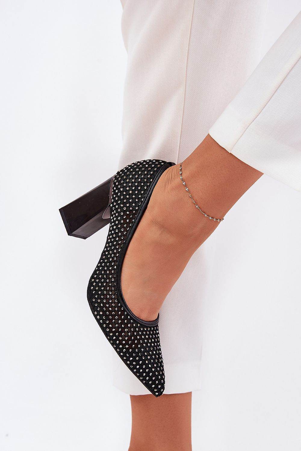Block heel pumps Step in style - INDIEZ COUTURE