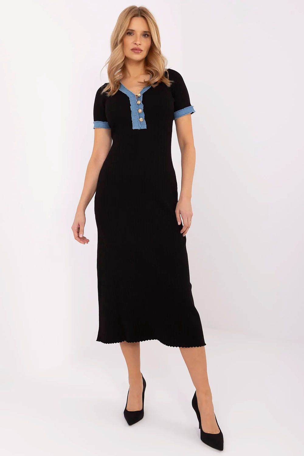 Elegant Knitted Midi Dress with Sweetheart Neckline - INDIEZ COUTURE