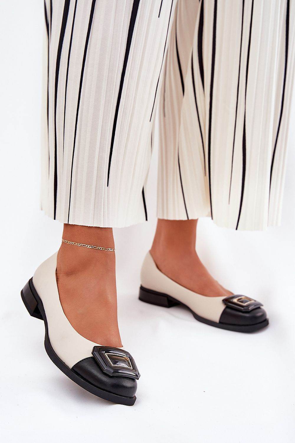 Elegant Leather Ballet Flats with Unique Decoration - INDIEZ COUTURE