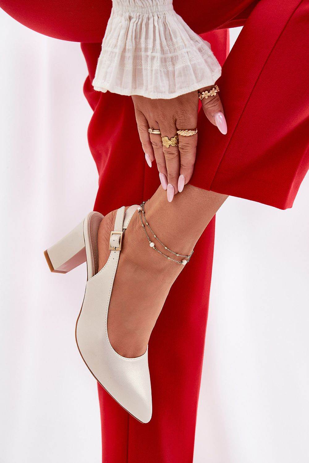 Block heel pumps Step in style - INDIEZ COUTURE