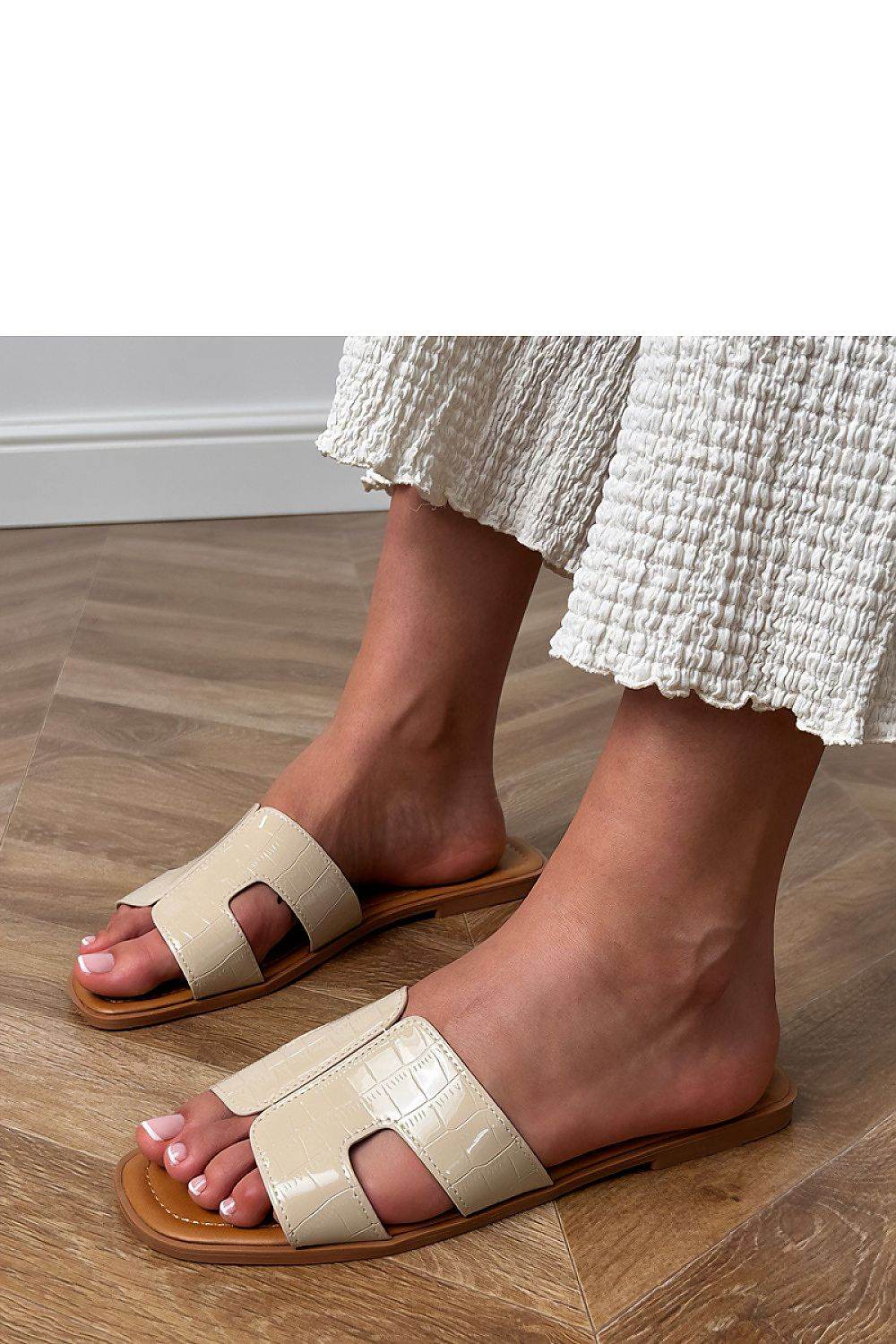 Eco-Leather Women's Flip-Flops with Embossed Pattern - INDIEZ COUTURE