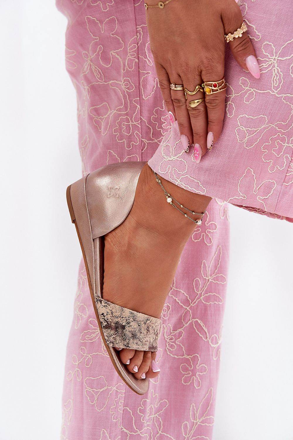 Handmade Classic Women's Sandals in Natural Leather - INDIEZ COUTURE