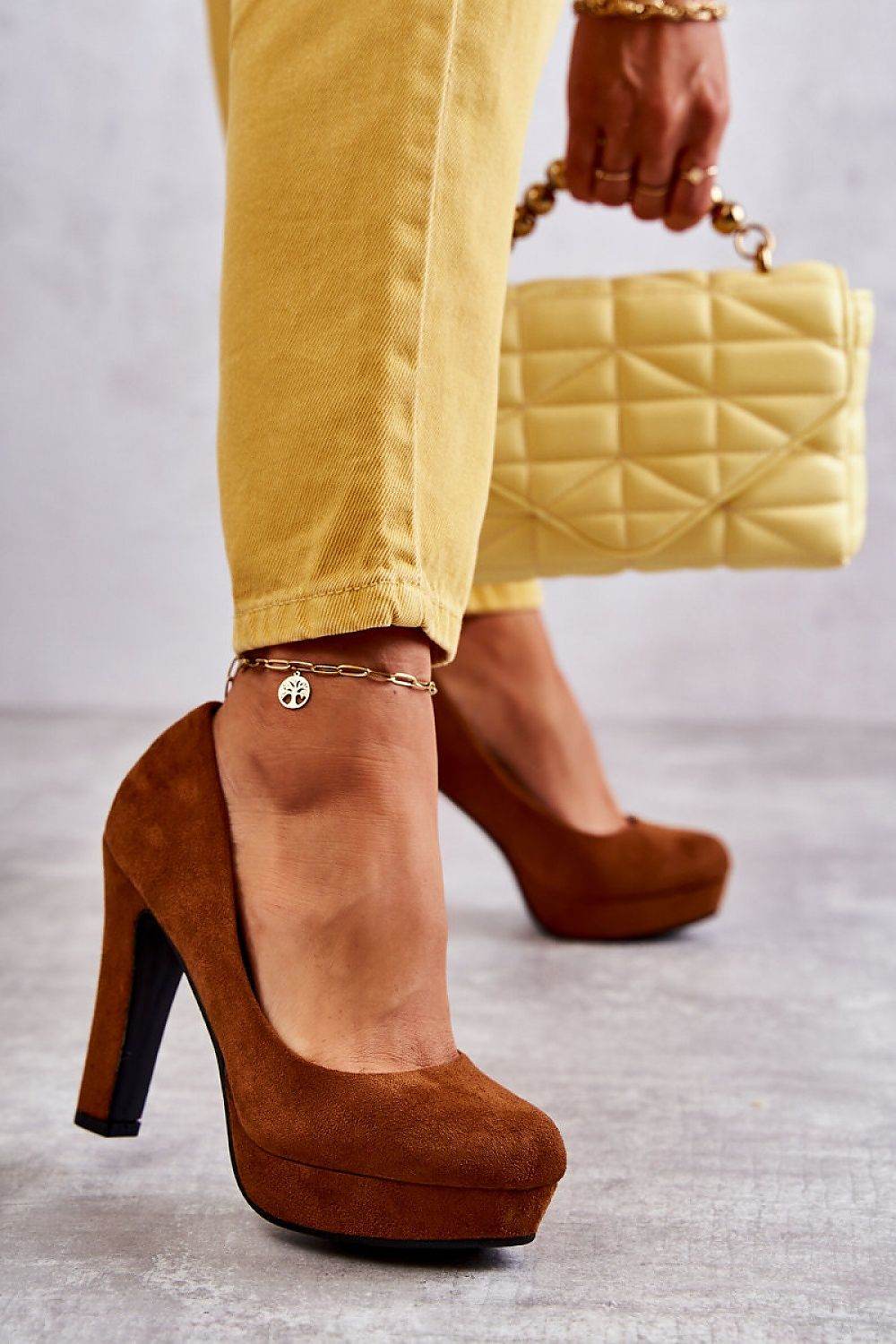 Block heel pumps Step in style - INDIEZ COUTURE